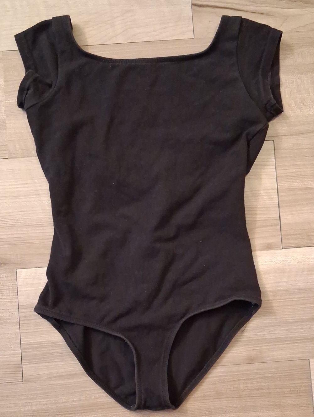 Theatricals Girls Black Cap Sleeve Vallet Leptard - Large Child (L)